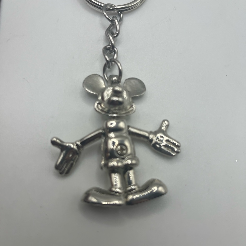 💕Disney Mickey Keychain 💕 - Picture 3 of 5